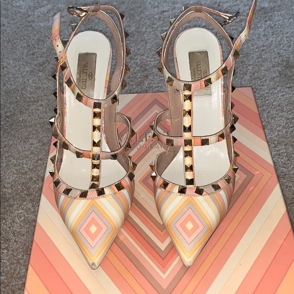 Valentino Studded Heals. - Picture 1 of 5